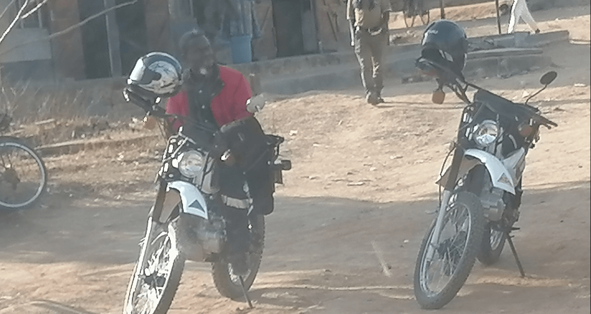 Citizens Unite to Combat Intimidation: ZANU PF-Affiliated Group Faces Citizen’s Arrest Amidst Election Tensions